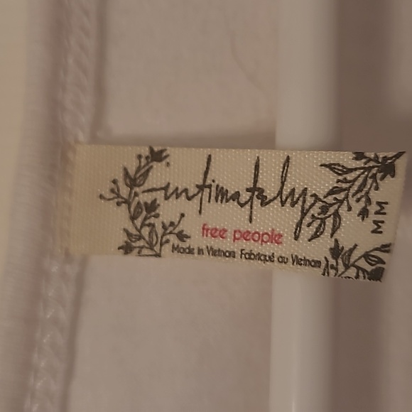 2 Long Sleeve undershirt And Grey Long Sleeve Bodysuit Set Never Worn - Picture 5 of 5